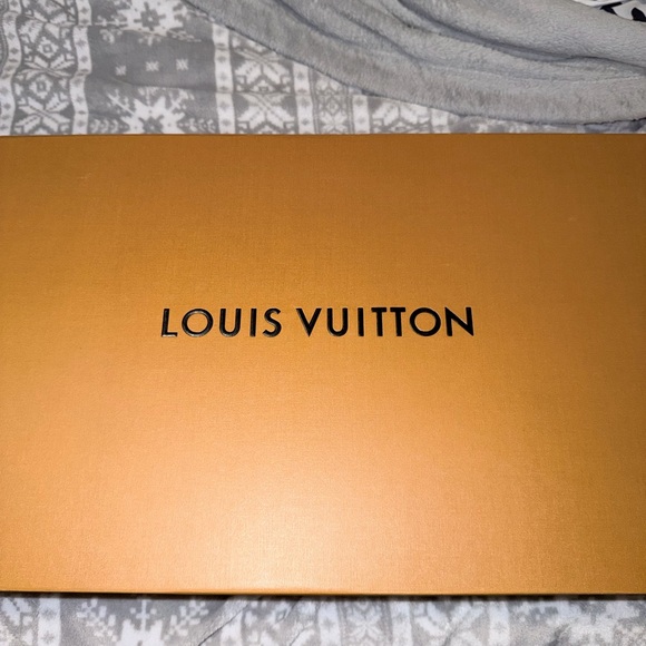 Carmel Hobo Mahina Leather Hobo Shoulder Bag - Picture 12 of 12